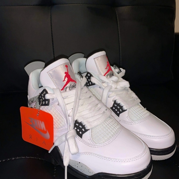 Jordan's Cement 4s - Picture 4 of 5